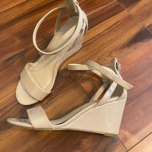 Kelly & Katie wedge heels, beige, size 6.5.